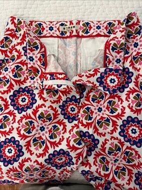 Boden Floral Pants in Red, Navy & Brown Size 12 Never Worn
